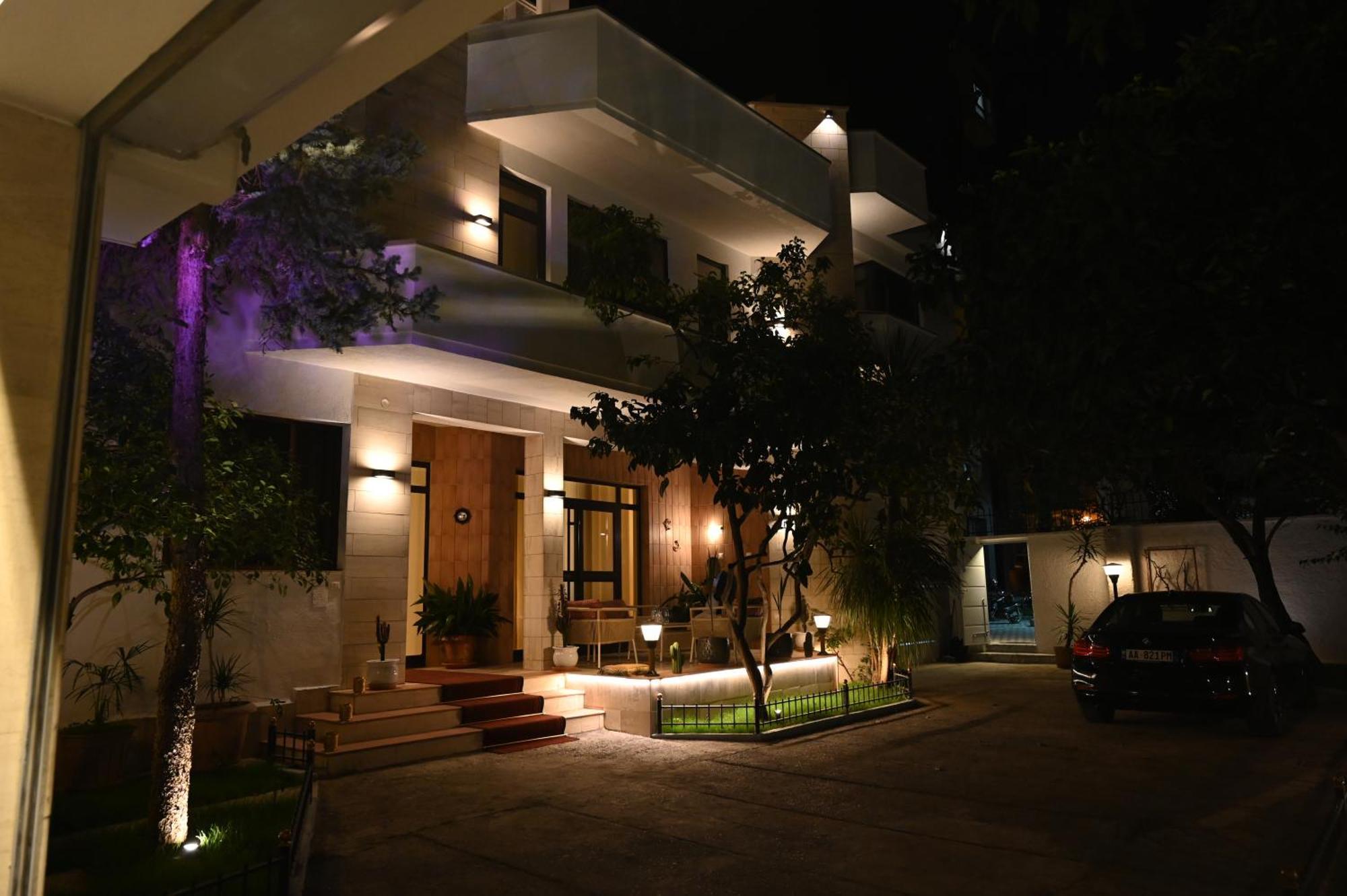 Niche Boutique Hotel Tirana Exterior foto